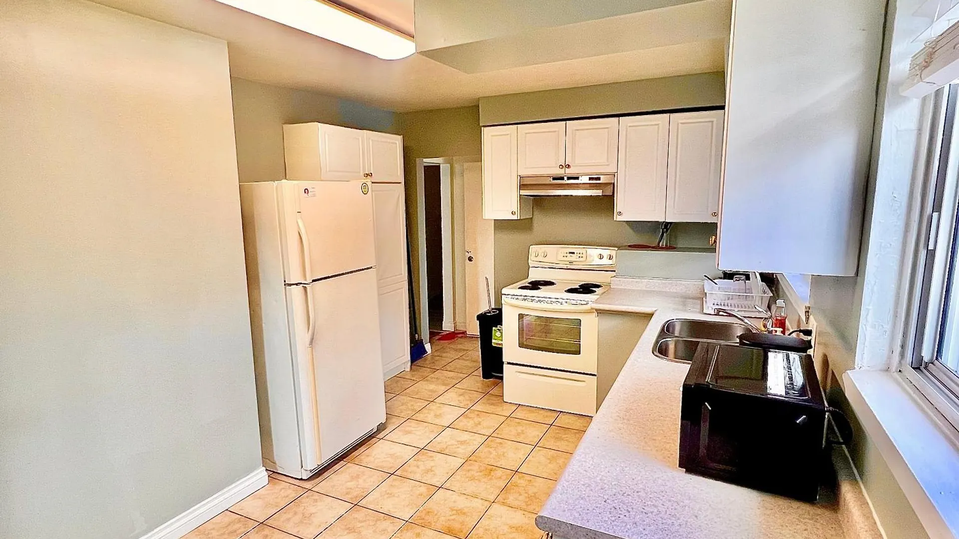 Holiday home D8 Room Near Airport Brampton