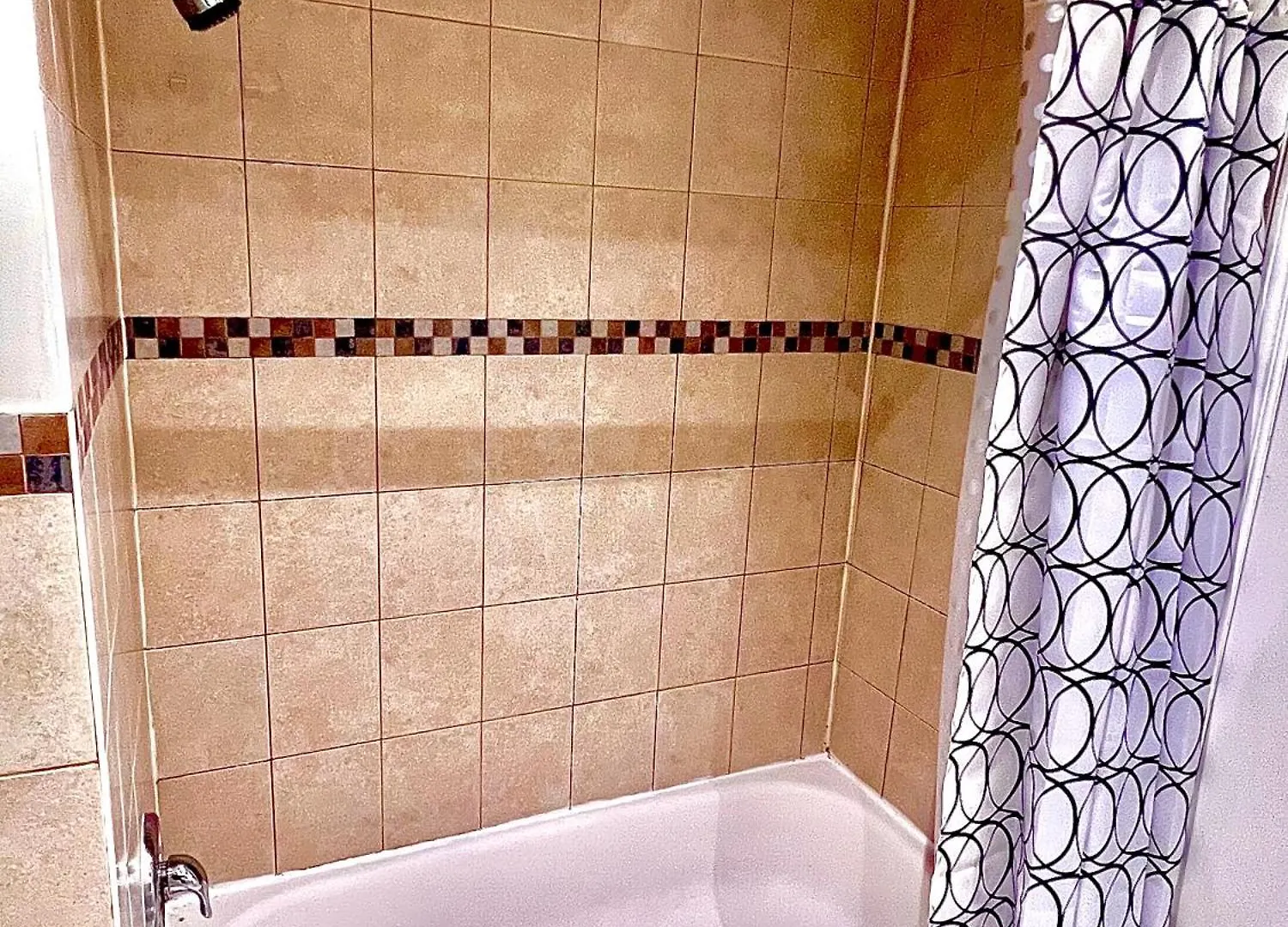 D8 Room Near Airport Brampton Holiday home